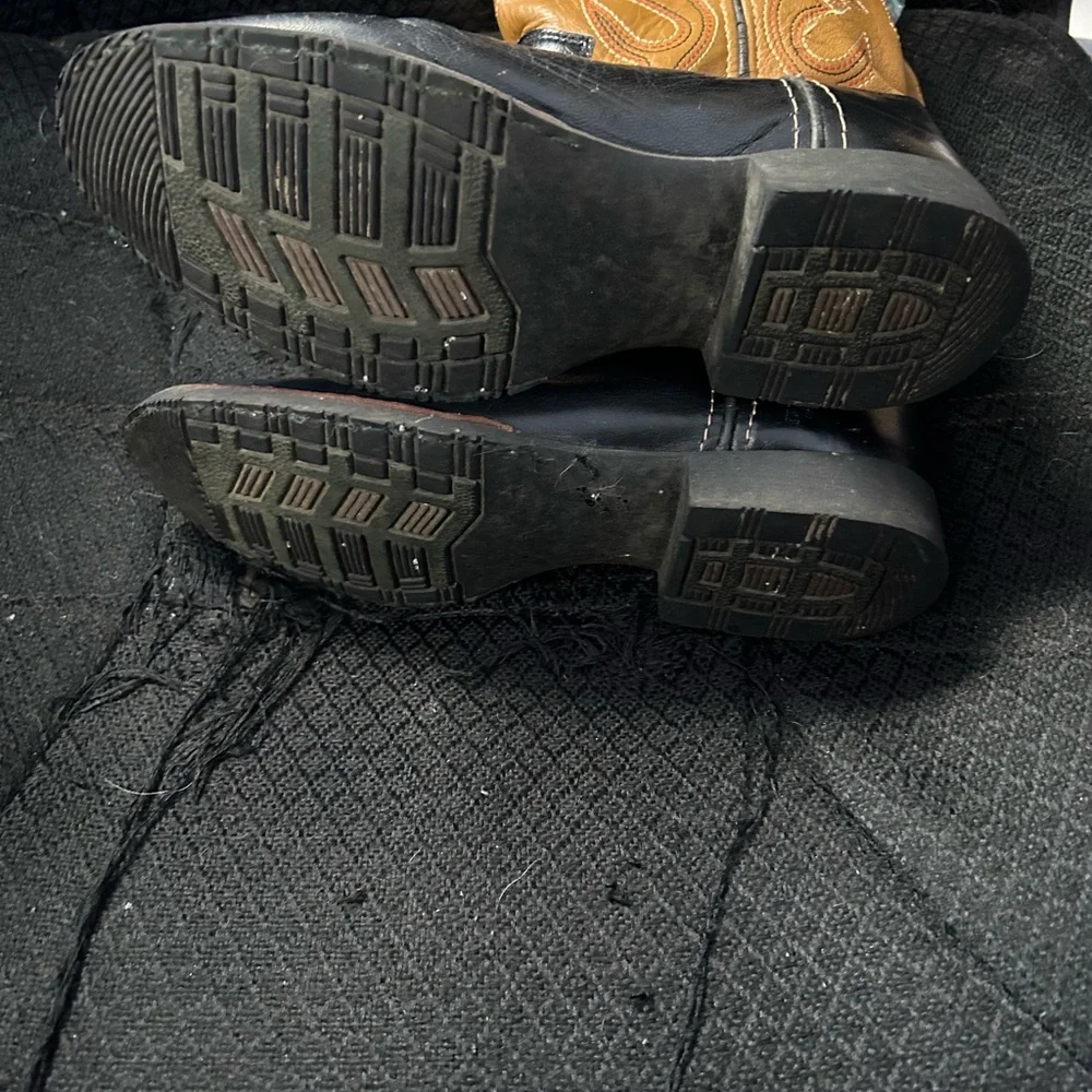 Smokey Mountain boys western boots. Size 4.5 - Picture 6 of 6